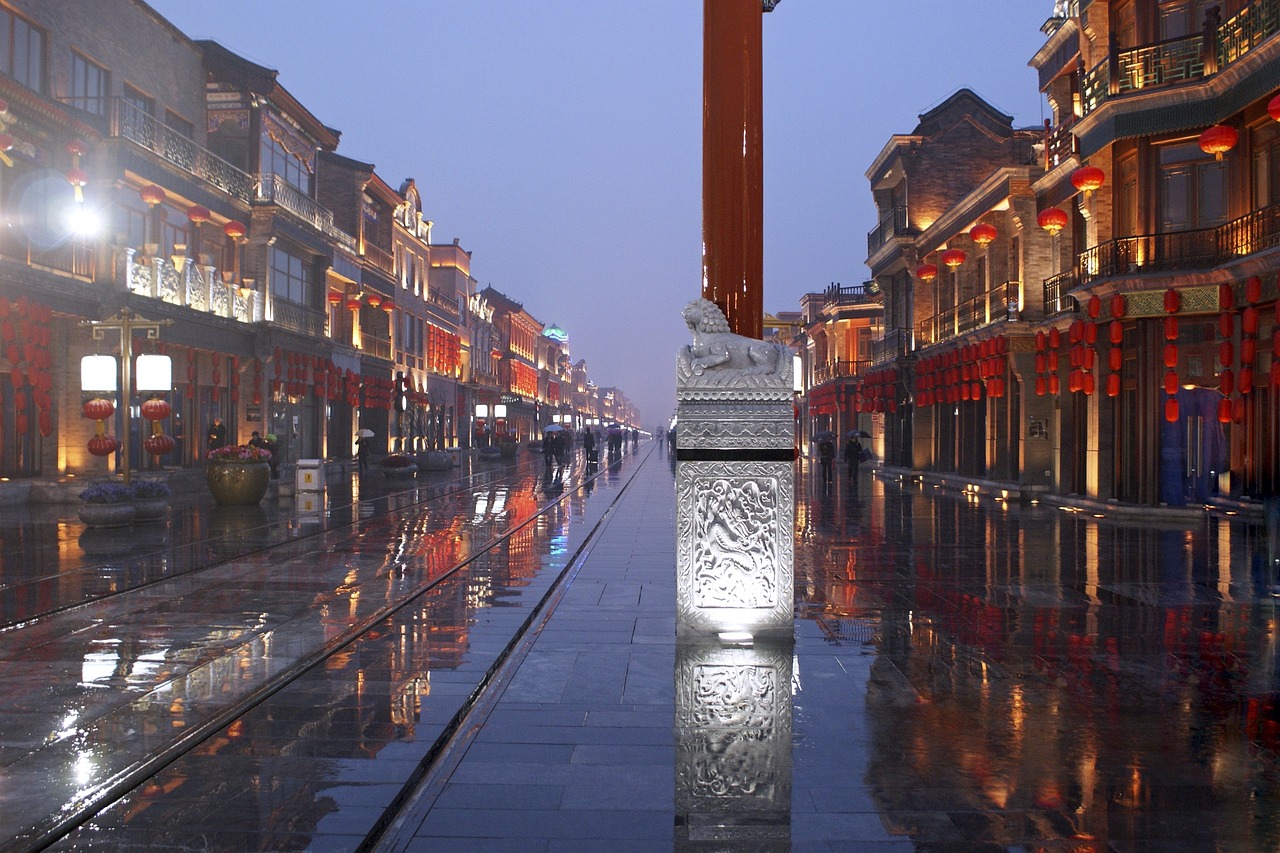 河?xùn)|夜色新探，夜色中的美景與風(fēng)情